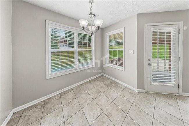 Foto del edificio - 840 James Ridge Dr