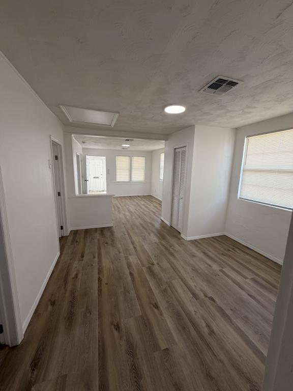 Photo - 1045 W Gore St House