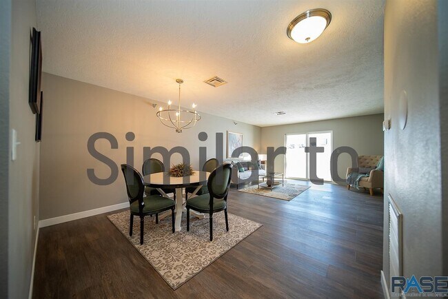 Foto del edificio - 617 N Lewis Ave