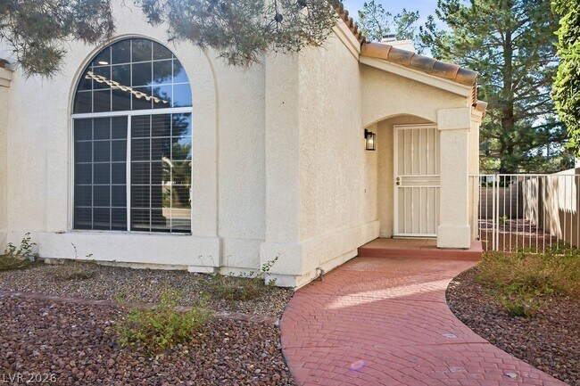 Foto del edificio - 9513 Lazy River Dr