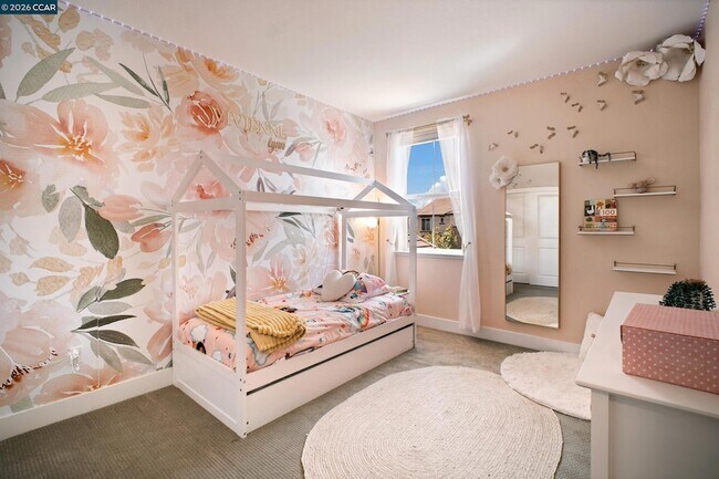 Foto del edificio - 163 Canary Creek Way