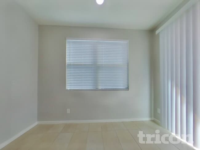 Foto del edificio - 605 W Cholena Trail