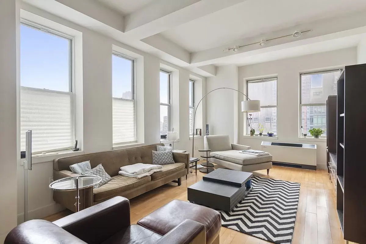 Living room - 80 Chambers St