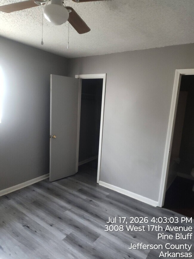 Foto del edificio - 3008 W 17th Ave