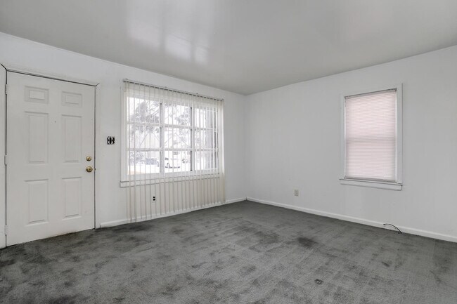 Foto del edificio - 17552 Ferguson St