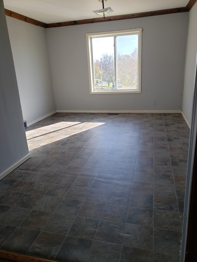 Building Photo - 2nd Street Duplex