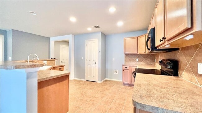 Building Photo - 784 Kingfisher Ln