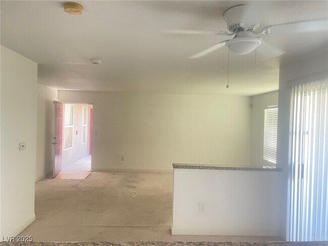 Foto del edificio - 5055 W Hacienda Ave