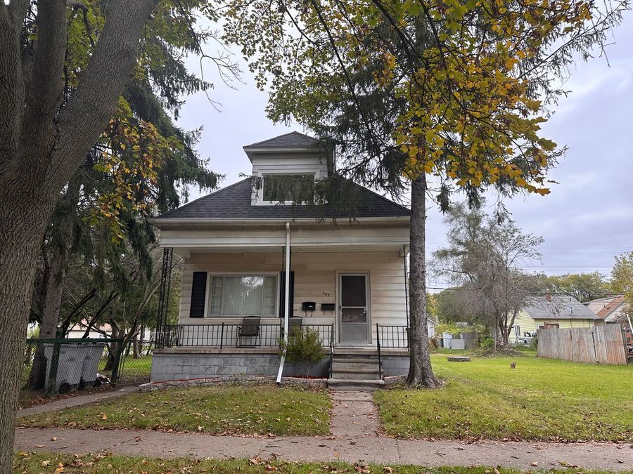 Primary Photo - 509 E. George-