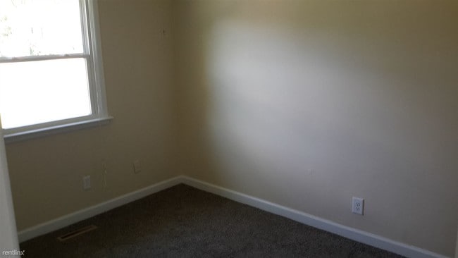 Building Photo - 1036 Koster St