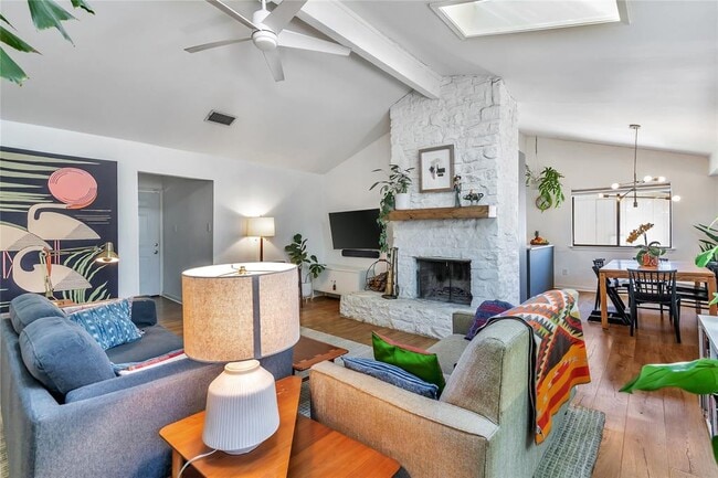 Building Photo - 1516 Turtle Creek Blvd