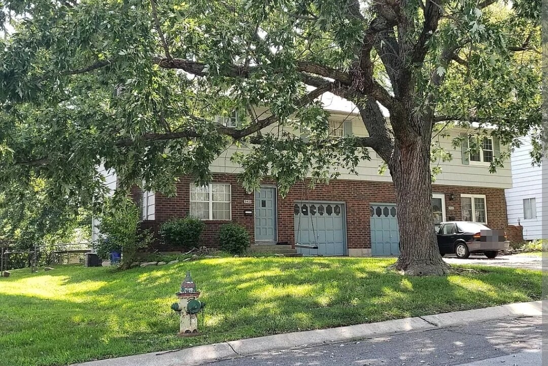 Primary Photo - 3423 NE 69th St