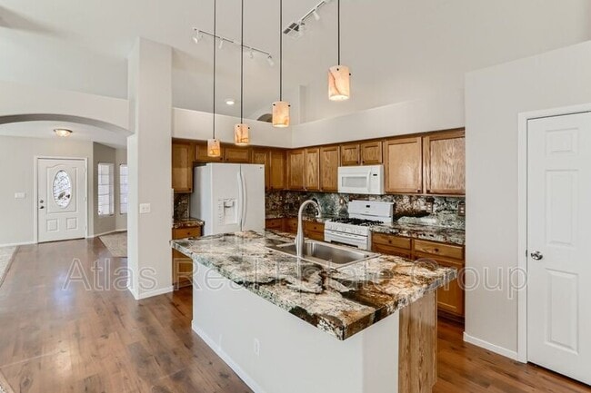 Building Photo - 5004 Tropical Ridge Ct
