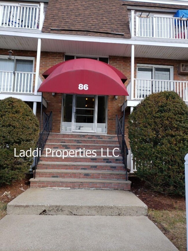 Building Photo - 1 bedroom in Lawrence MA 01843