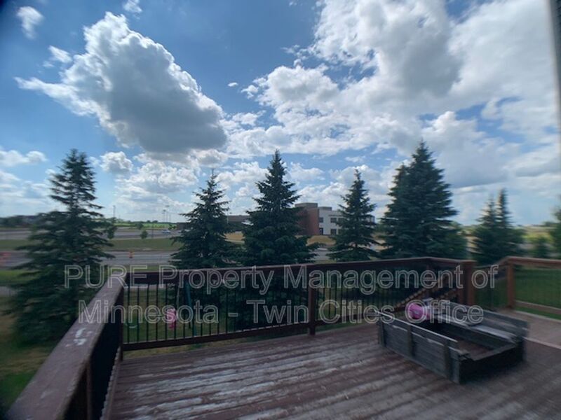 Building Photo - 1704 Basswood Ct