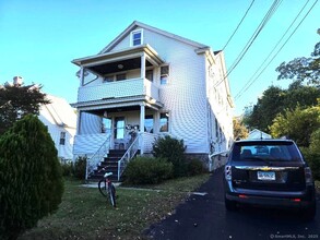 Building Photo - 39 Starview Ave