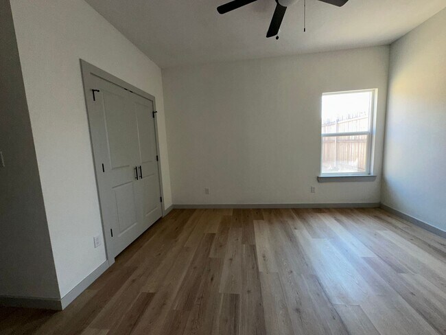 Foto del edificio - 2113 20th St