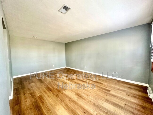 Foto del edificio - 2205 Lindyview Rd