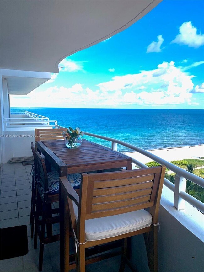 Building Photo - 8911 Collins Ave
