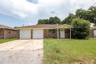 Building Photo - 9670 Shepherd Dr
