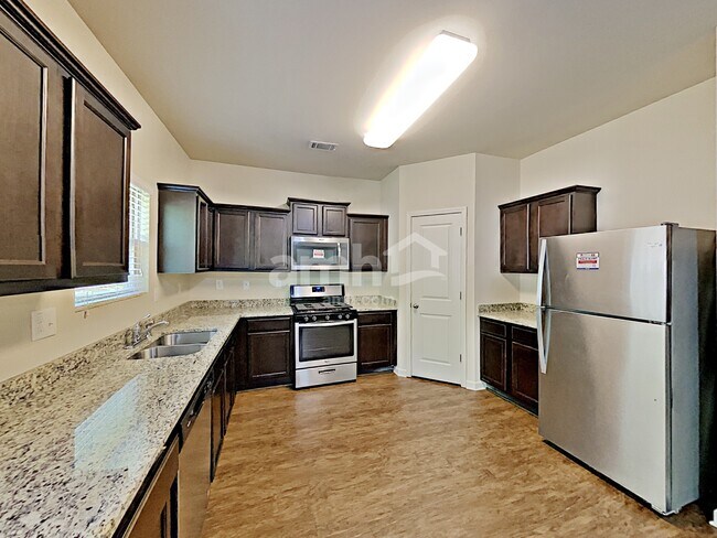 Foto del edificio - 3061 Avondale Blvd SE