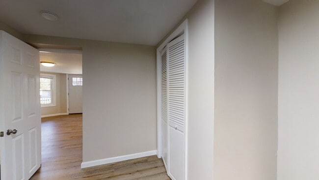 2nd Bedroom - 105-107 E Main St