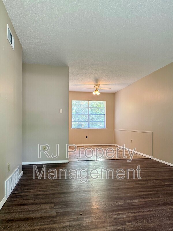 Building Photo - 5969 Polk St