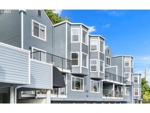 Building Photo - 3473 SW Barbur Blvd