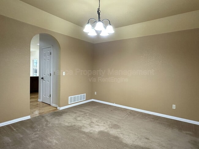 Foto del edificio - 4420 Cobbleskill Dr