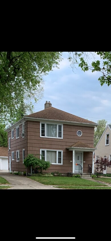 Primary Photo - 2201 W Sylvania Ave