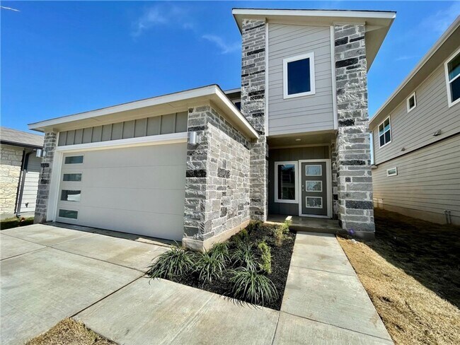 Foto del edificio - Spacious - Like New - 4 Bedrooms - Versatile!