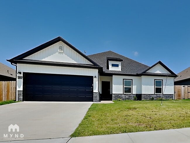 Building Photo - 1120 Sunshine Ct