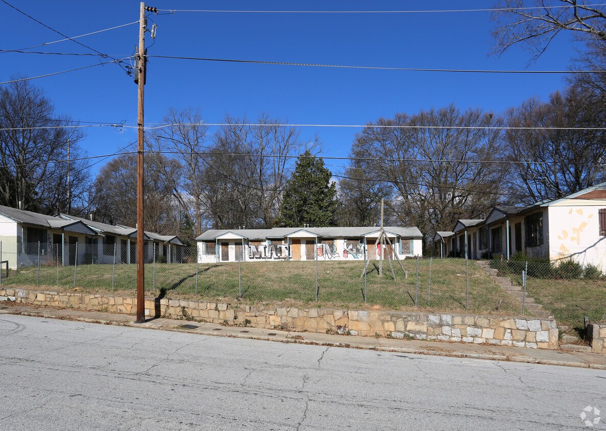 Building Photo - Kennedy/griffin Apartments
