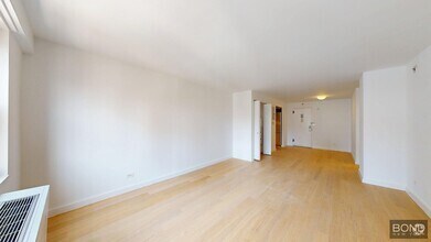 Building Photo - 222 E 39th St