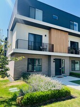 Building Photo - 433 W 620 N