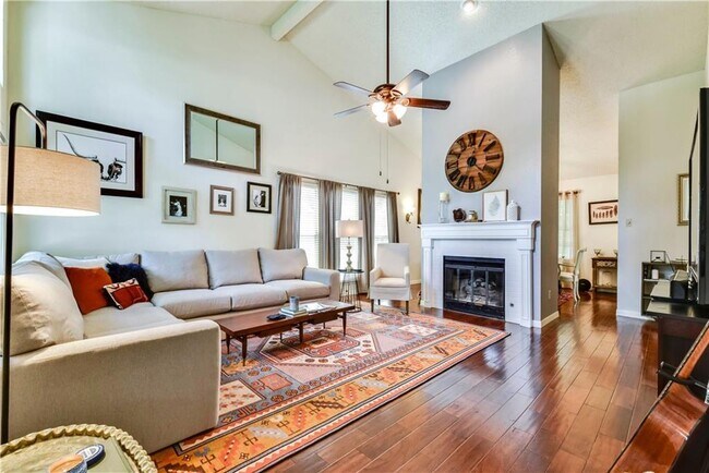 Living Room - 6603 Corpus Christi Dr