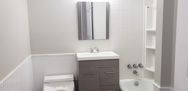 Building Photo - 55 Terrace Gdns