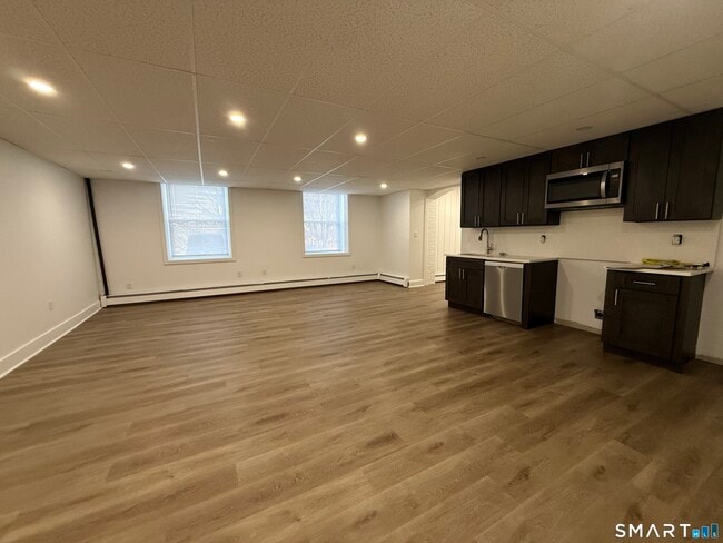 Foto del edificio - 156 Garfield Ave