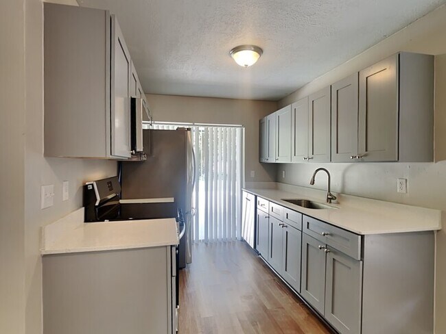 Foto del edificio - 4744 Kempston Dr