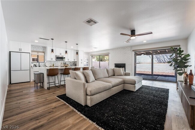 Foto del edificio - 2206 Heavenly View Dr