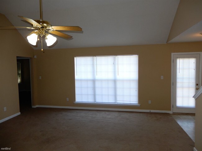 Foto del edificio - 11230 Memphis Arlington Rd