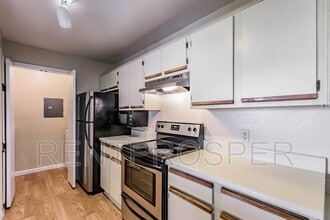 Building Photo - 5530 Chrishire Way