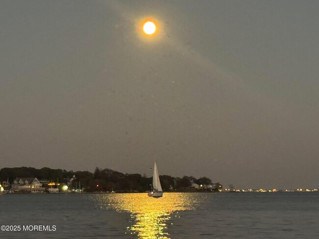 Building Photo - 101 Harbor Ct