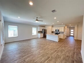 Building Photo - 14206 Black Cyn Ln