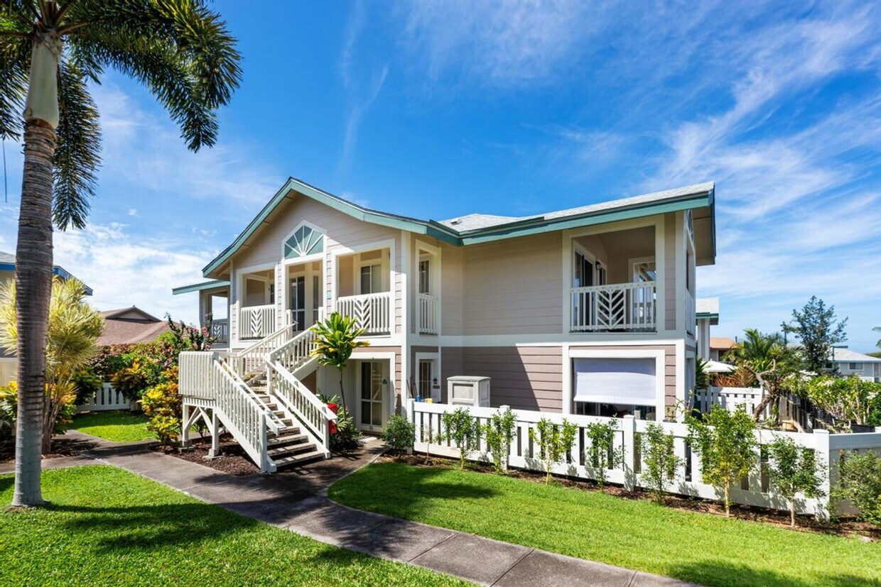 Foto principal - 2 Bedroom 2 Bathroom Upstairs Unit with Up...