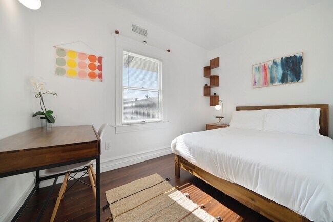 Foto del edificio - 749 Columbia Ave