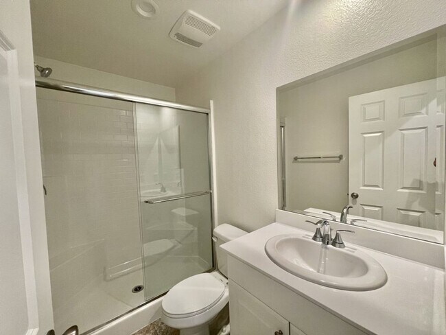 Building Photo - 21151 Packing House Ct