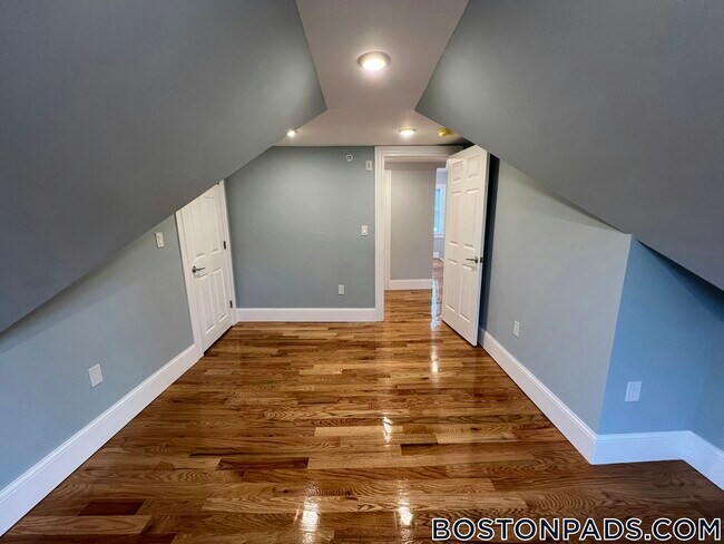 Building Photo - 158 Morrison Ave