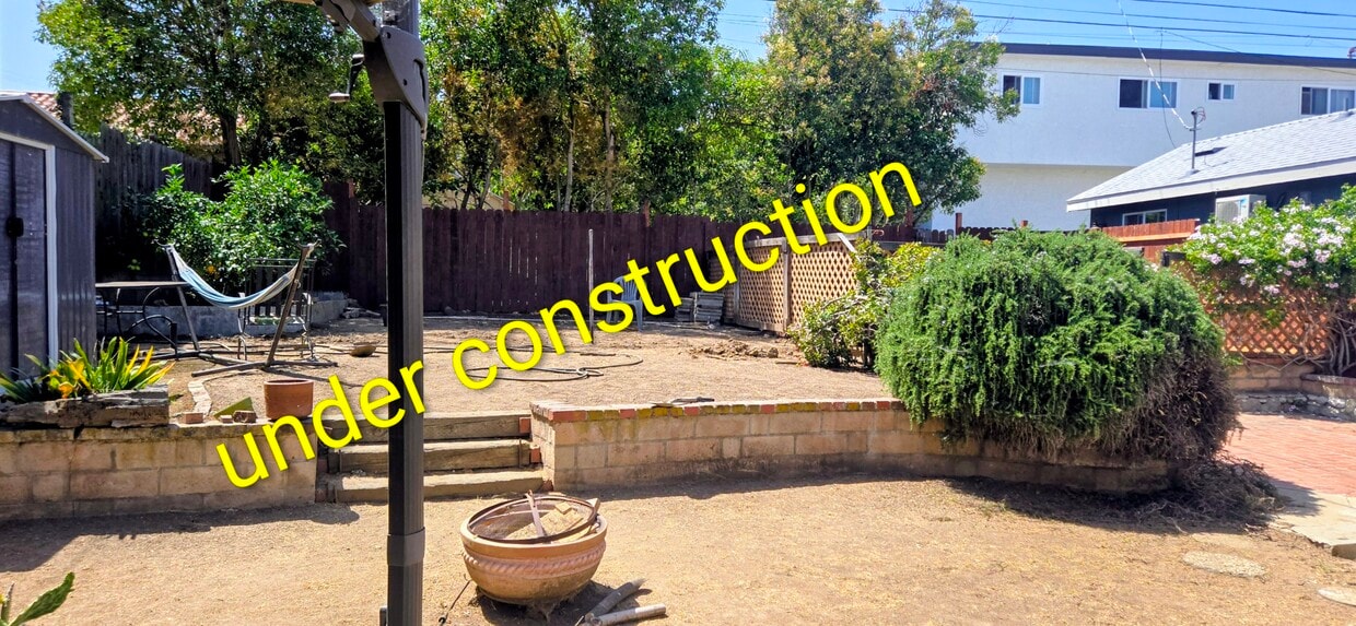 Building Photo - 757 Bennett Ave