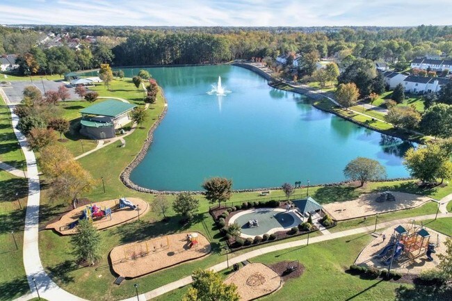 114 Parklake Dr photo'